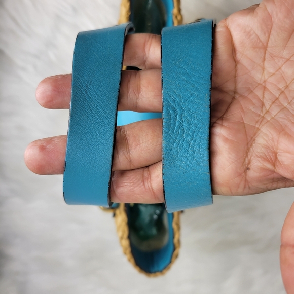 Michael Kors Santorini weave bucket tote wheat blue leather lined rafia straw - Picture 8 of 14